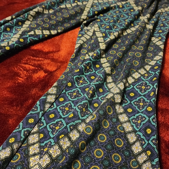 (Women's S) Kendall & Kylie Palazzo Floral Bell Bottom Patterned Booty Pants - Picture 2 of 6